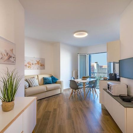Ferrari Apartments Levante Каорле Екстер'єр фото