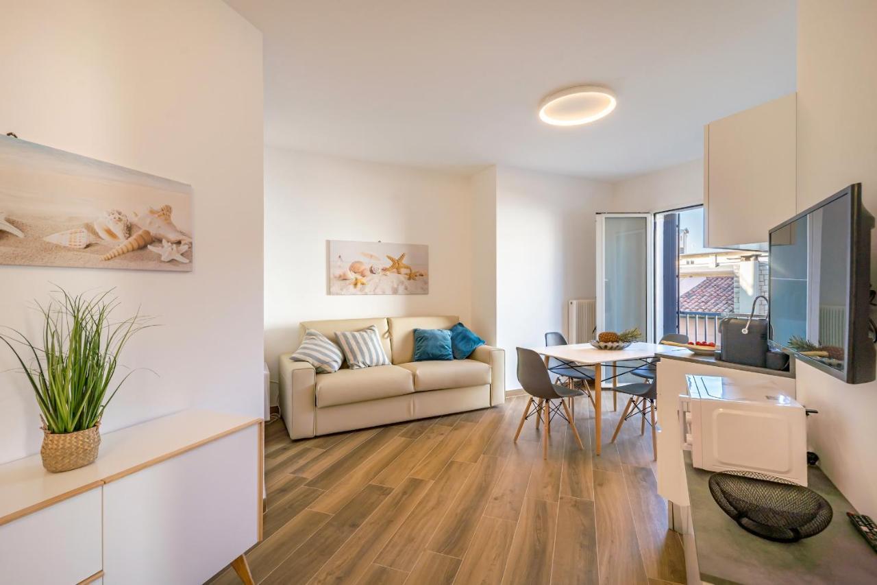 Ferrari Apartments Levante Каорле Екстер'єр фото