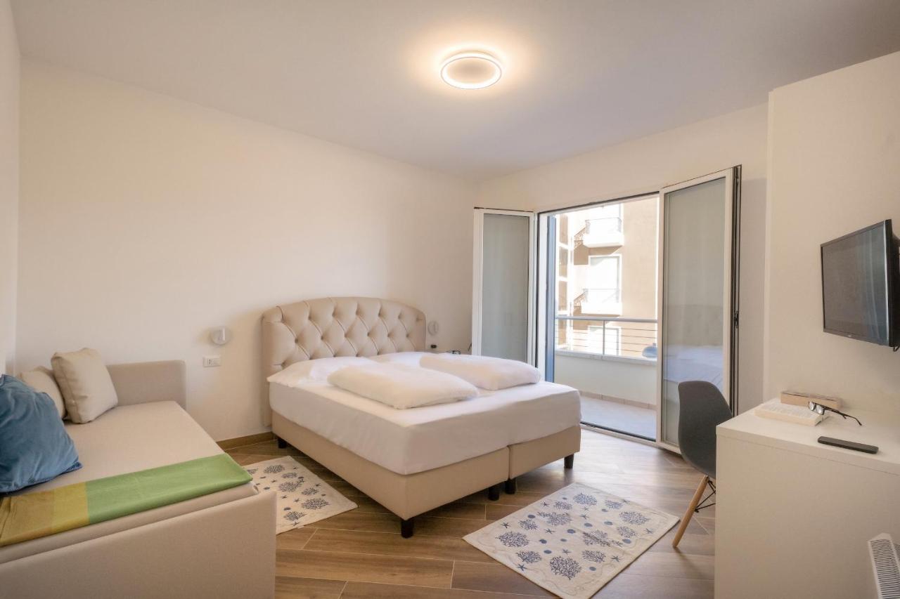 Ferrari Apartments Levante Каорле Екстер'єр фото
